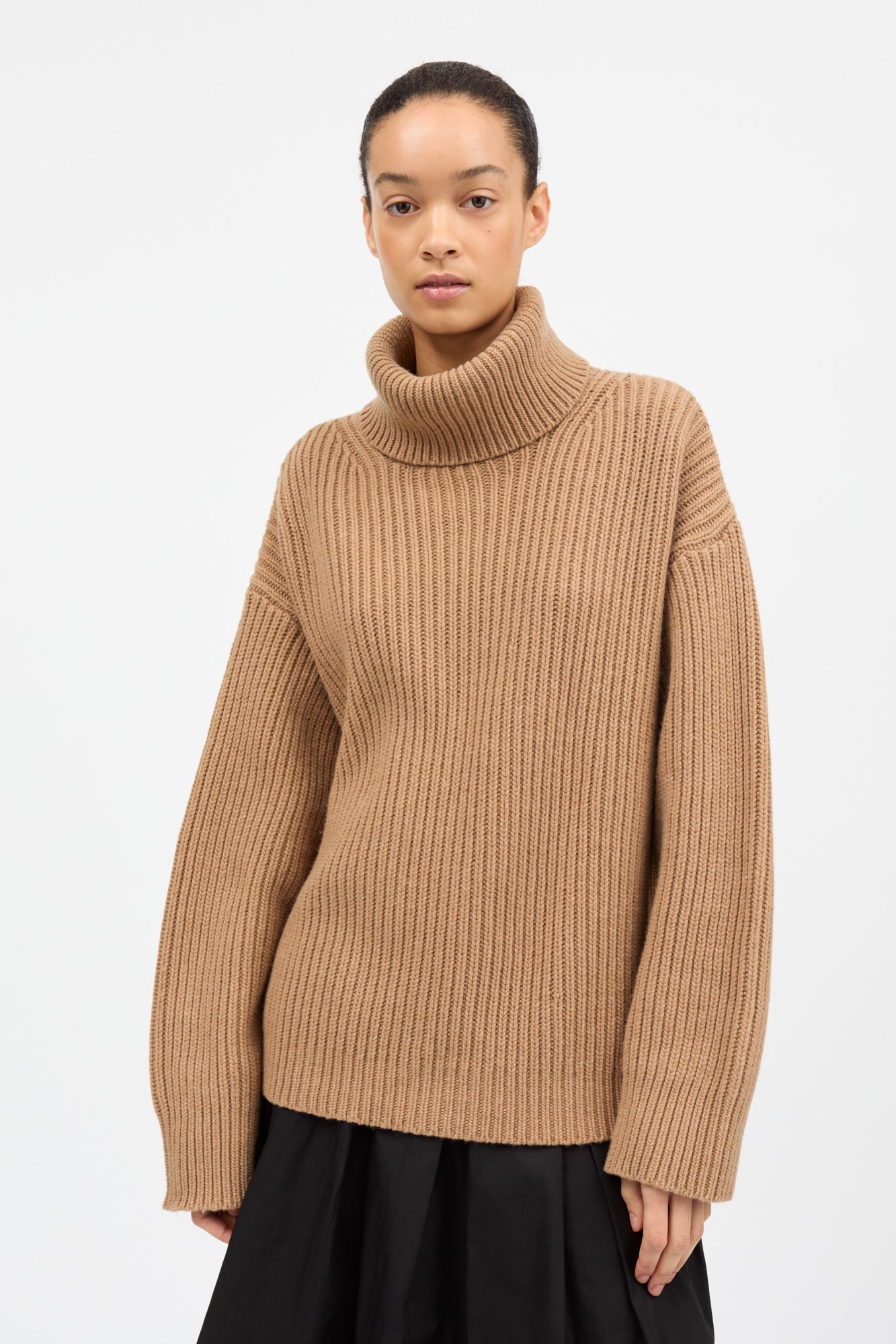 Skall Studio Diana T-neck jumper Jumper Camel