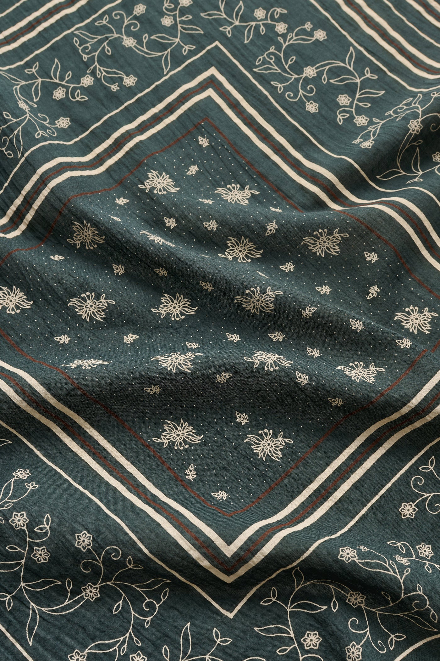 Skall Studio Skall classic scarf 55x55 Scarf Dark green/brown